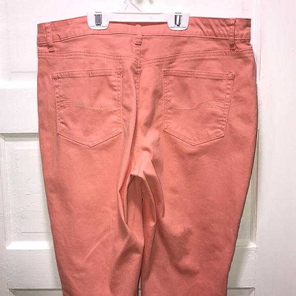 Bandolino Jeans “mandie style” SIZE 14P - Picture 5 of 7